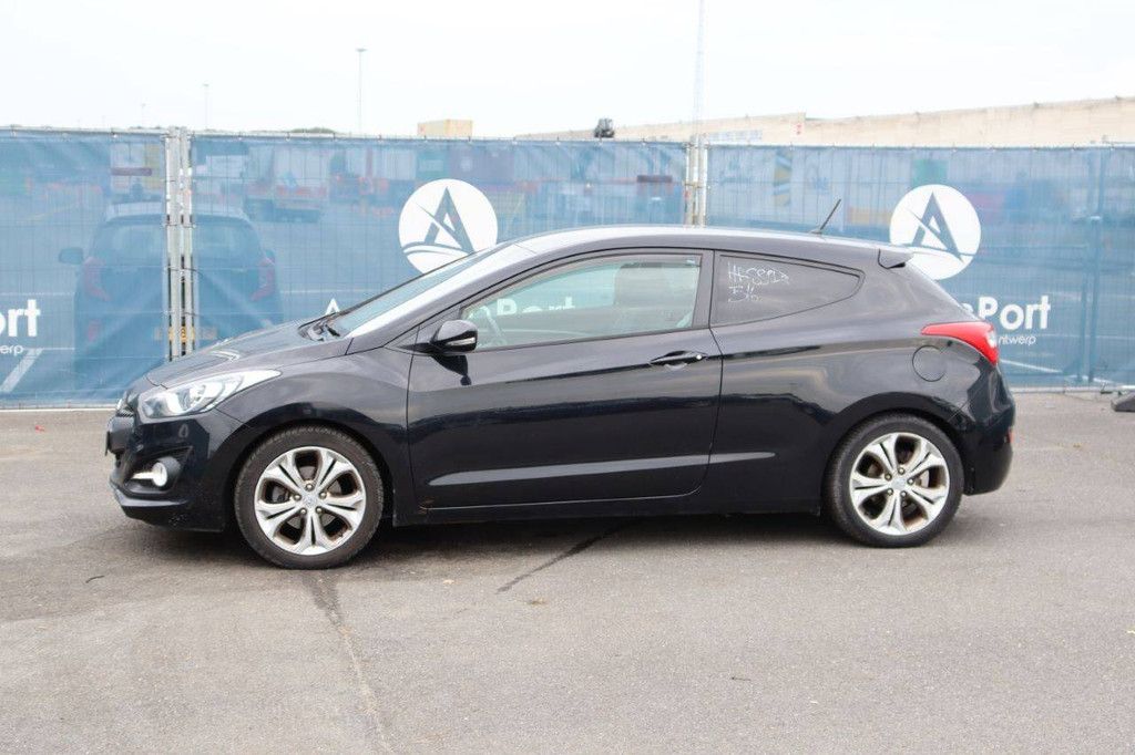 Pkw Hyundai i30 Benzin 135 PS 2013 (Margin)