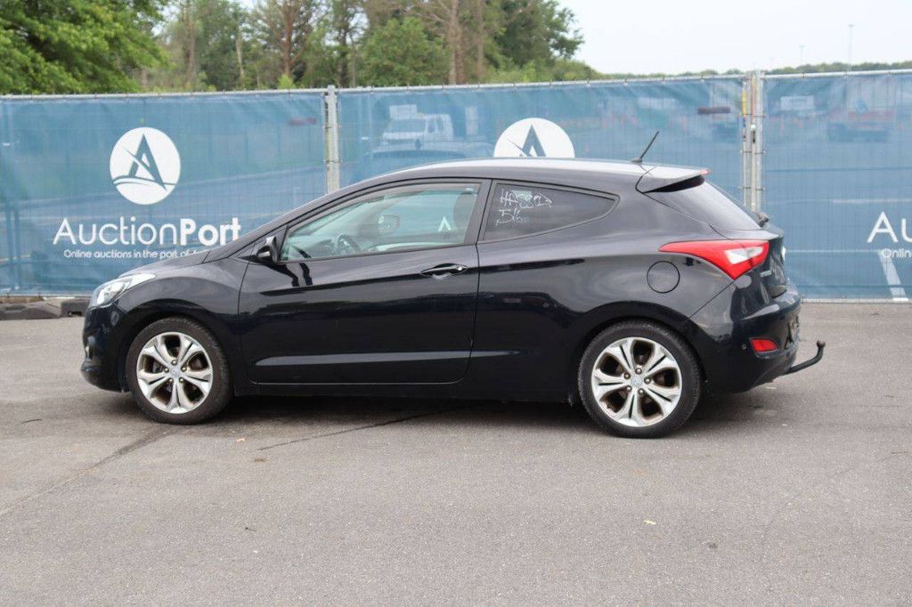Pkw Hyundai i30 Benzin 135 PS 2013 (Margin)