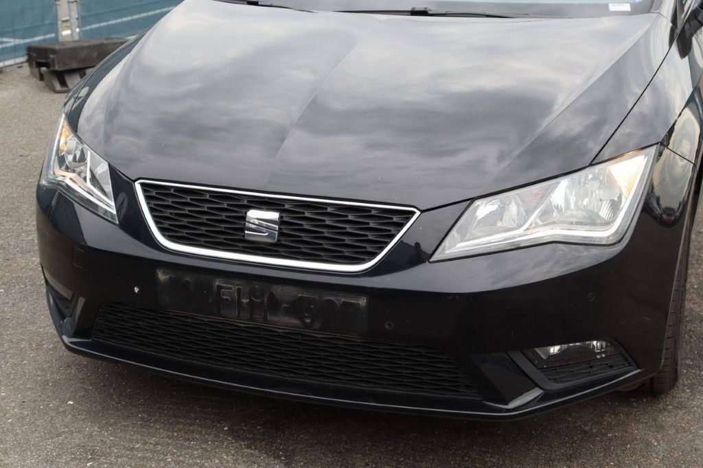 Passenger car Seat Leon Petrol 105hp 2013 (Margin)
