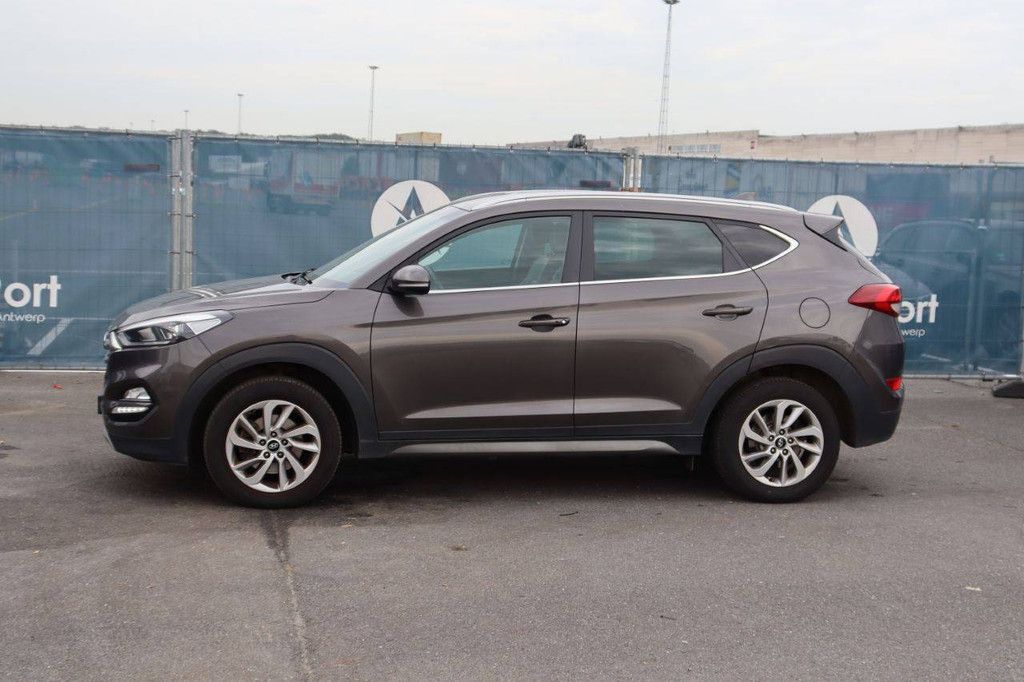 SUV Hyundai Tucson Petrol 132hp 2017 (Margin)