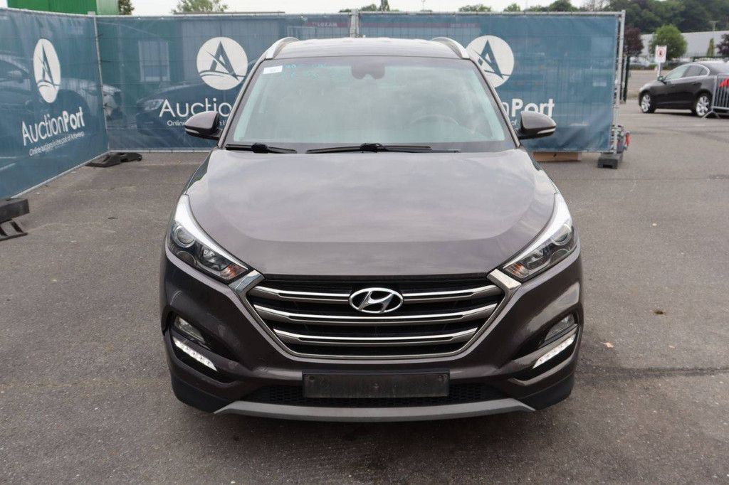SUV Hyundai Tucson Petrol 132hp 2017 (Margin)
