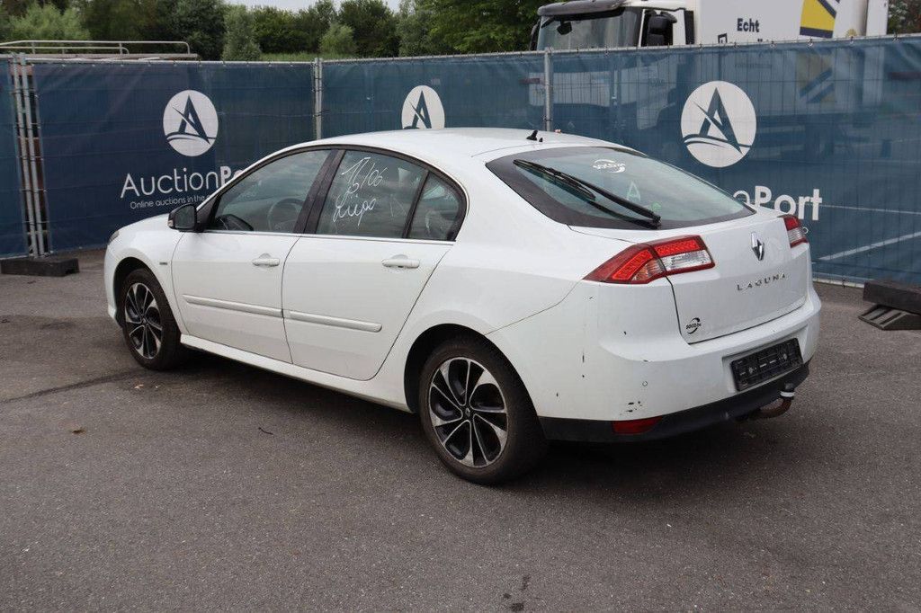 Passenger car Laguna Diesel 110hp 2015 (Margin)
