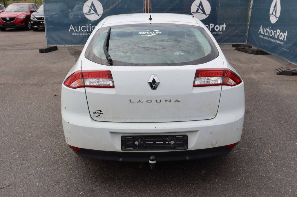 Passenger car Laguna Diesel 110hp 2015 (Margin)