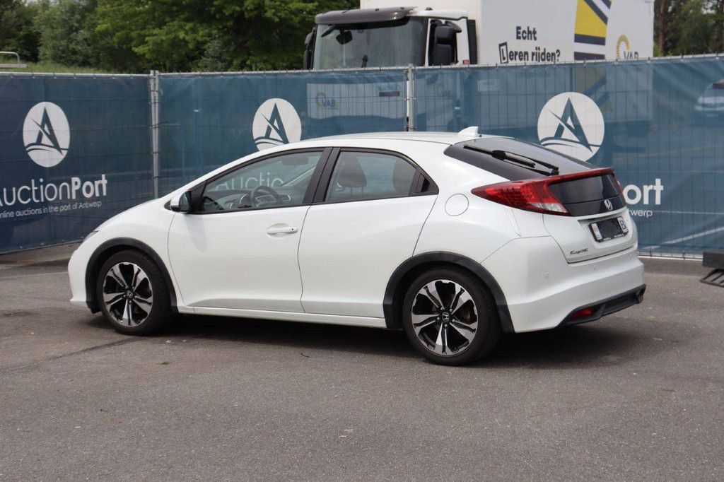 Pkw Honda Civic Benzin 142 PS 2015 (Margin)