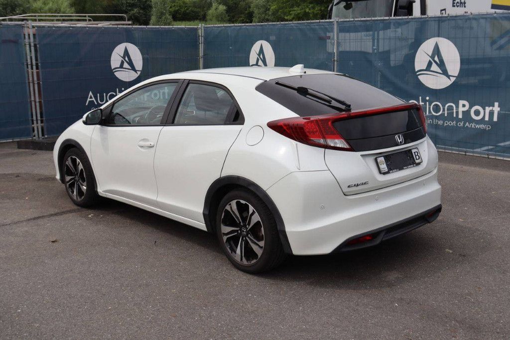 Pkw Honda Civic Benzin 142 PS 2015 (Margin)