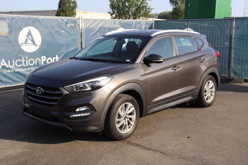 SUV Hyundai Tucson Diesel 115hp 2016 (Margin)