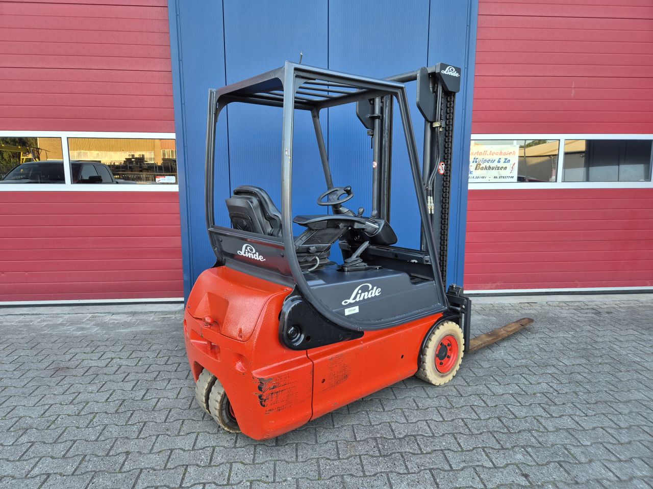 LINDE E16 HEFTRUCK 1.6 TONS MET SIDESHIFT