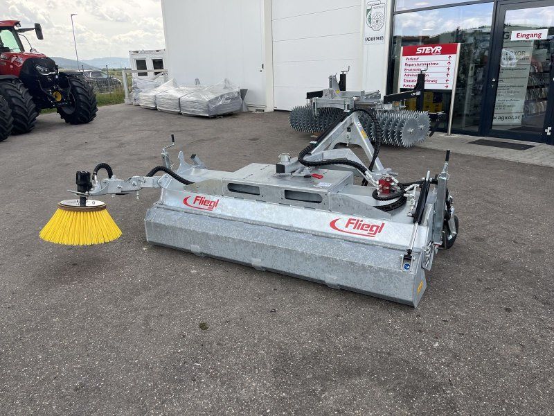 Fliegl AgroCenter Kehrm. 600