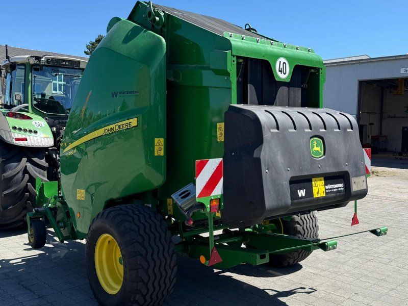 John Deere V461M