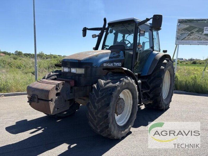 New Holland TM 165