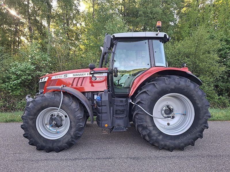 Massey Ferguson 7719 S DynaVT