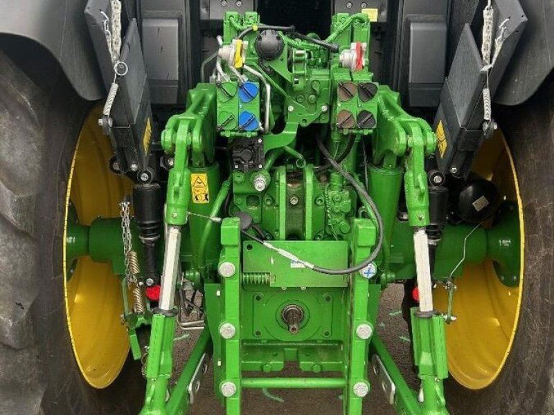 John Deere 6M 150
