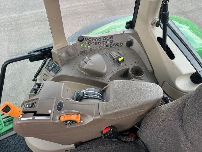 John Deere 6M 150