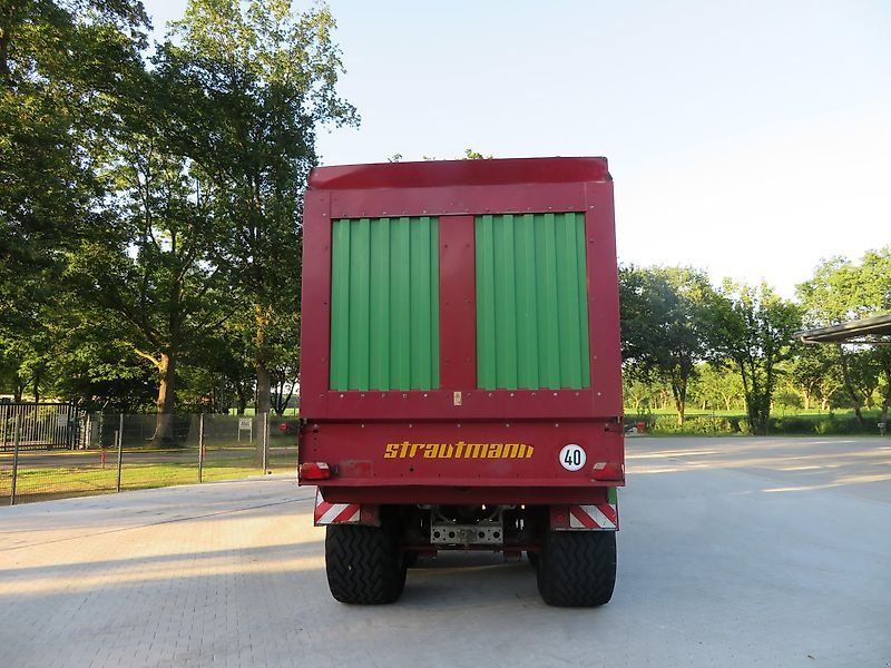 Strautmann Giga- 4002DO