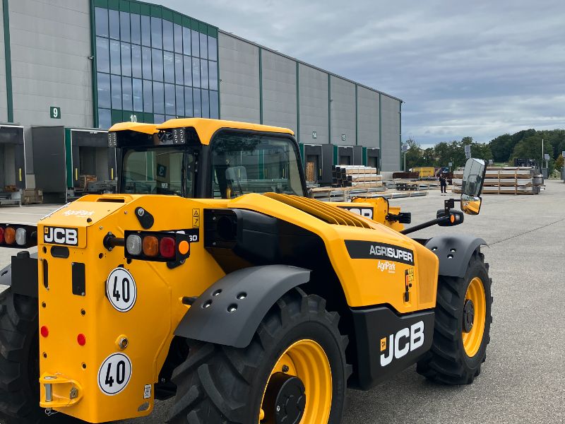 JCB 530-60 AGRI SUPER