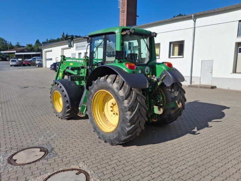 John Deere 6620 m. Frontlader