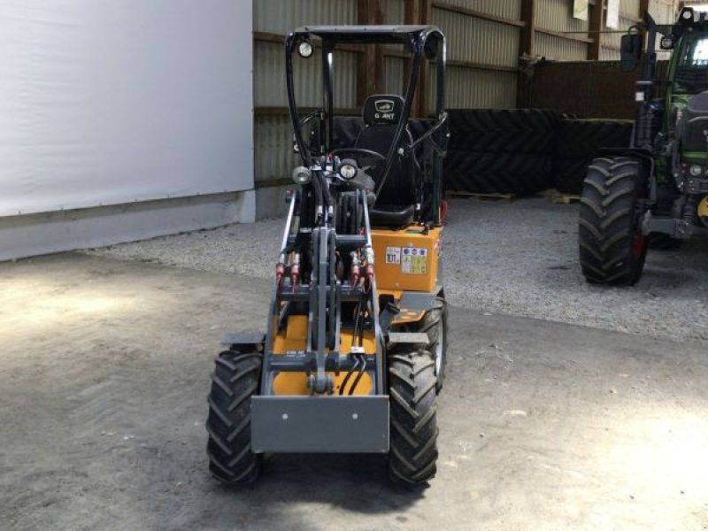 Giant G1200