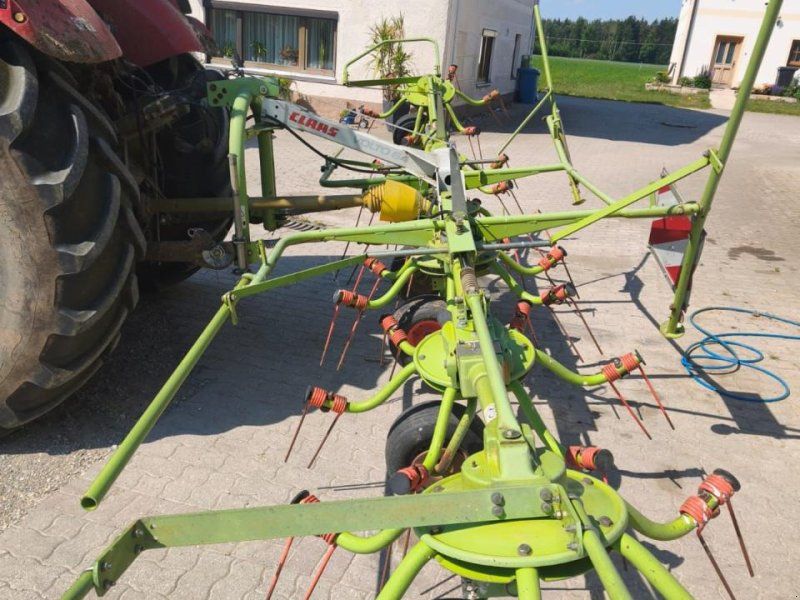 Claas Volto 64