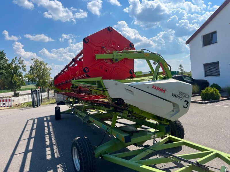 Claas Schneidwerk V930 plus TAM Leguan SWW