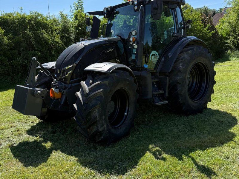 Valtra N155D mit Rüfa