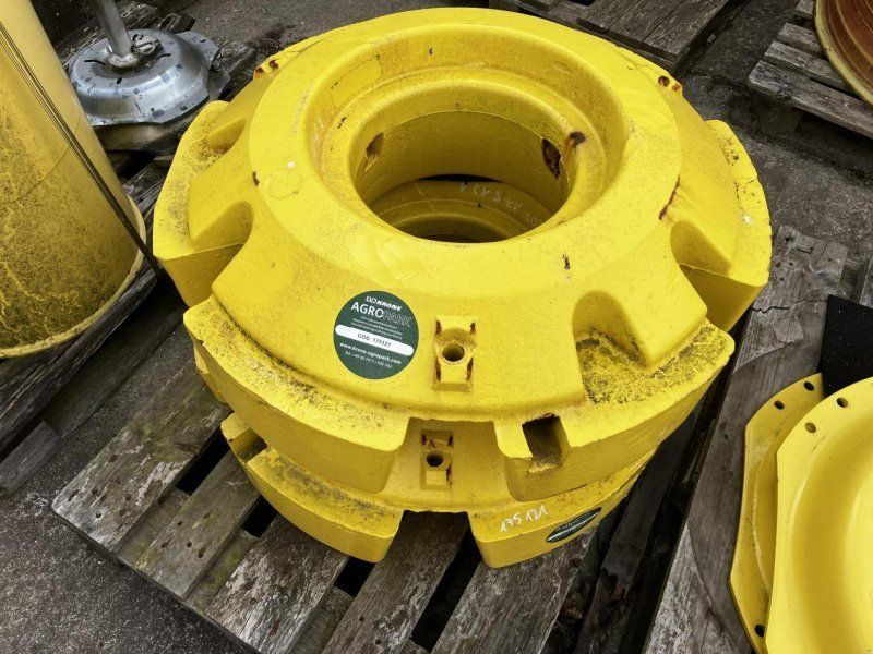 John Deere 620 kg