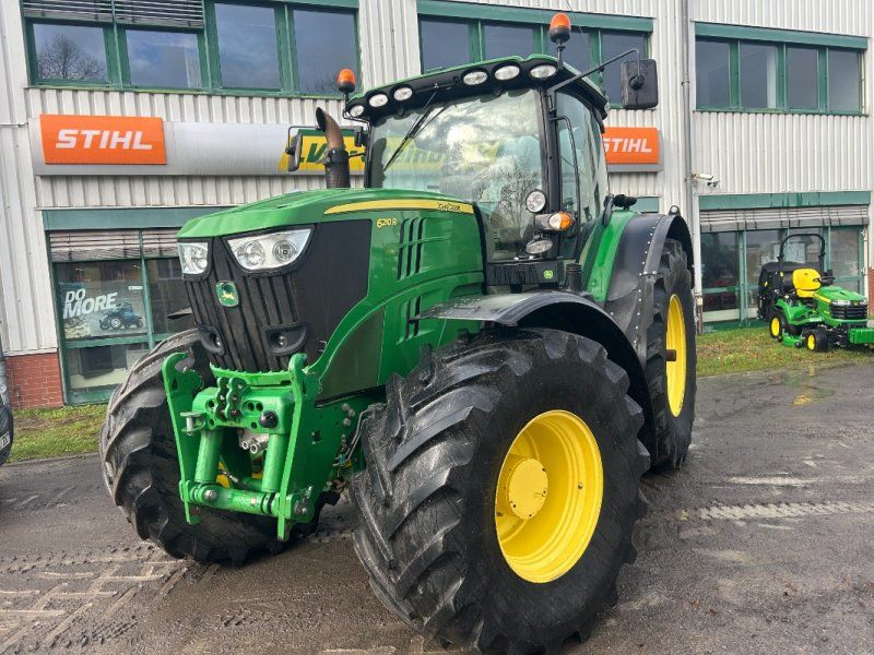 John Deere 6210R