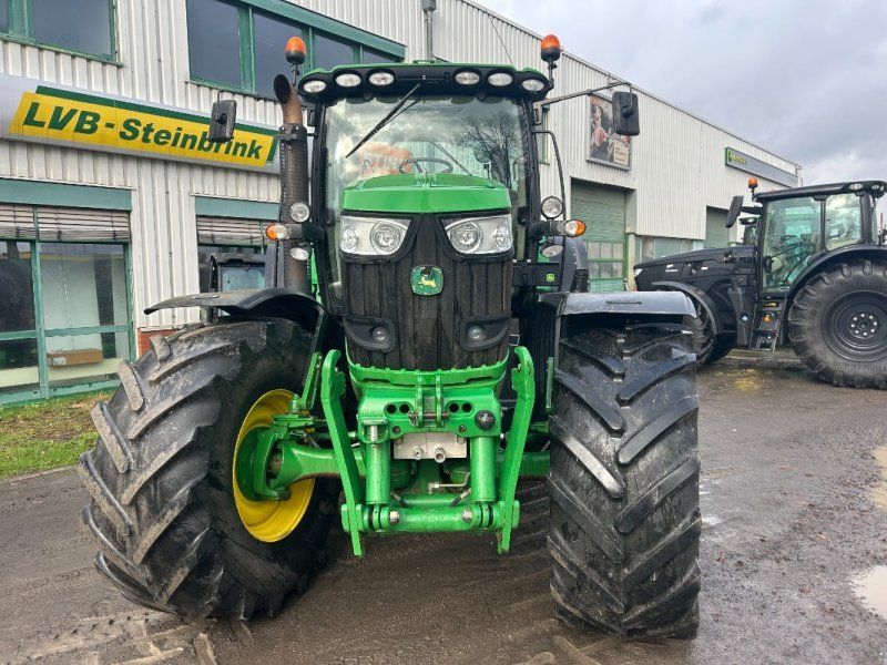 John Deere 6210R