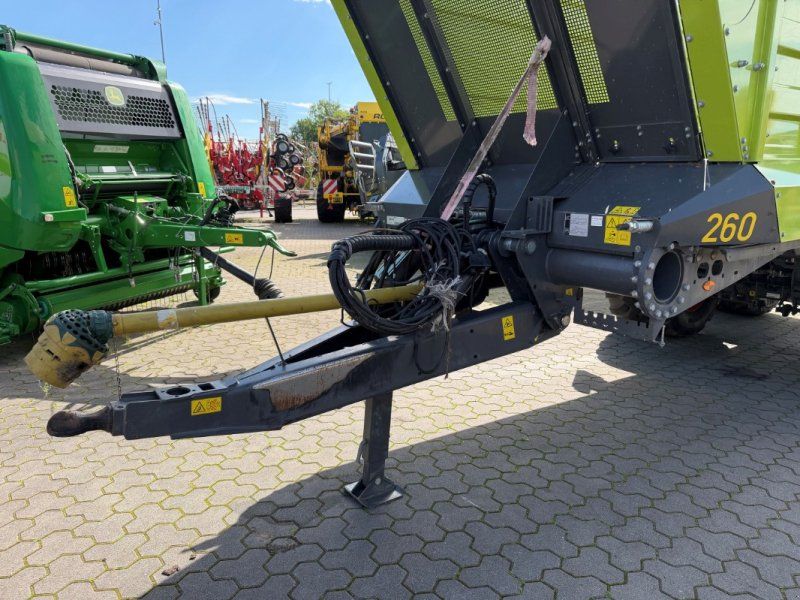 Claas Cargos 750