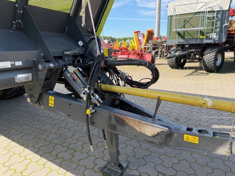 Claas Cargos 750