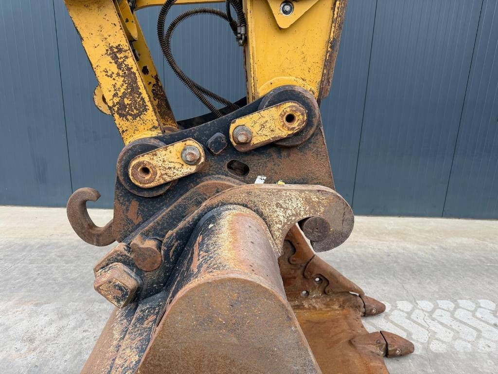 CAT 330 07B