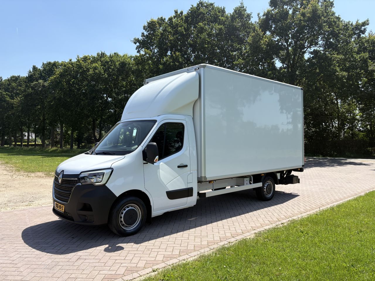 Renault Master Bakwagen laadklep 1000 kg N1 EURO 6