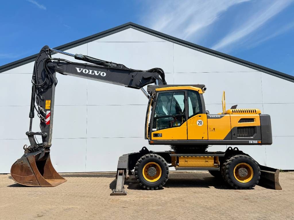 Volvo EW210D - German Machine / Triple Boom