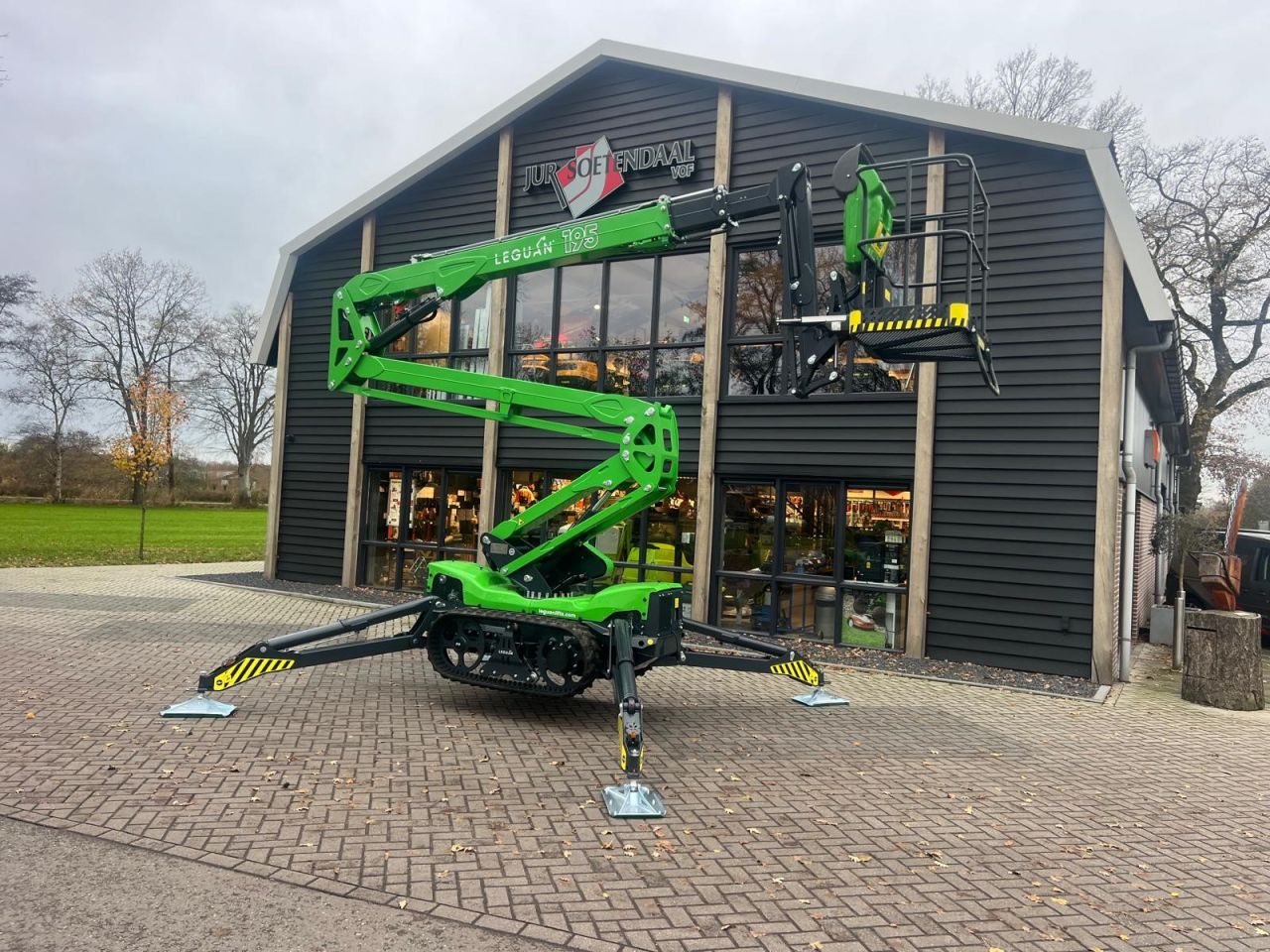 LEGUAN 195 spinhoogwerker met werkhoogte van 19,7 m