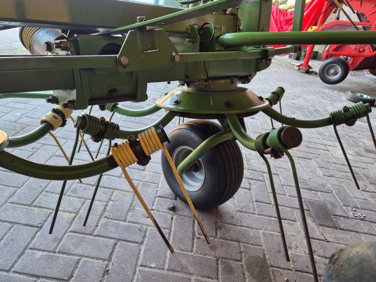 Krone KW8.82 8 elements schudder