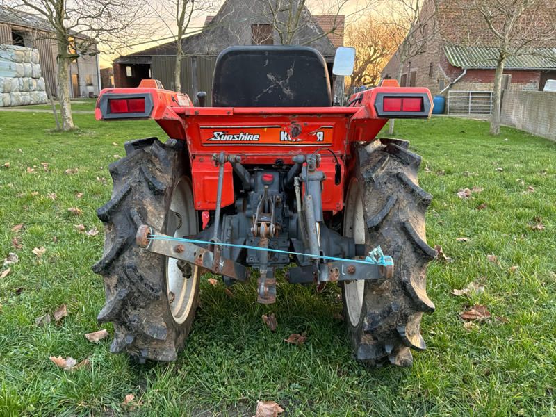 Kubota Sunshine L1-195 Mini-Traktor mit Allradantrieb