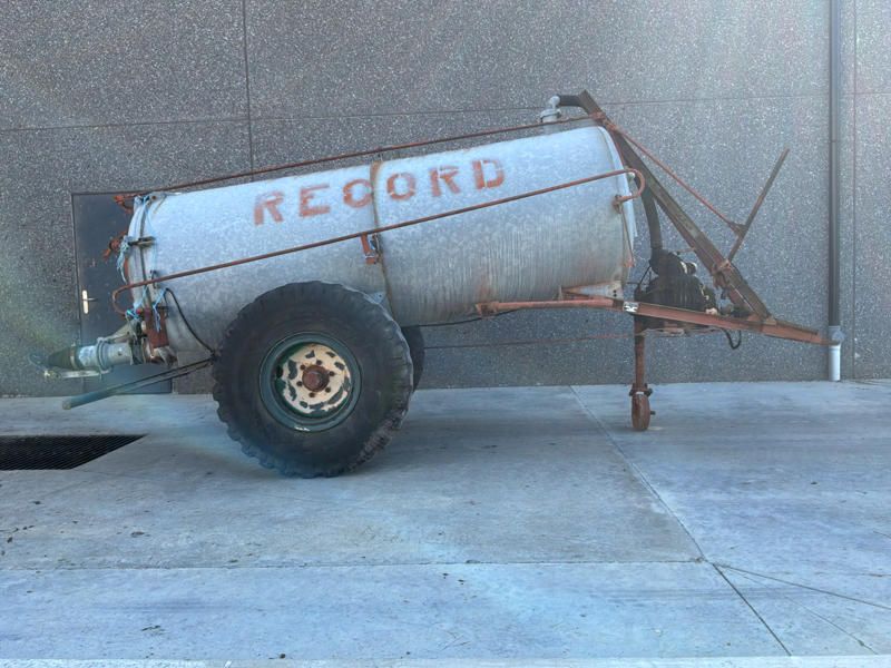 1984 Record V330 Vacuum Manure Tank