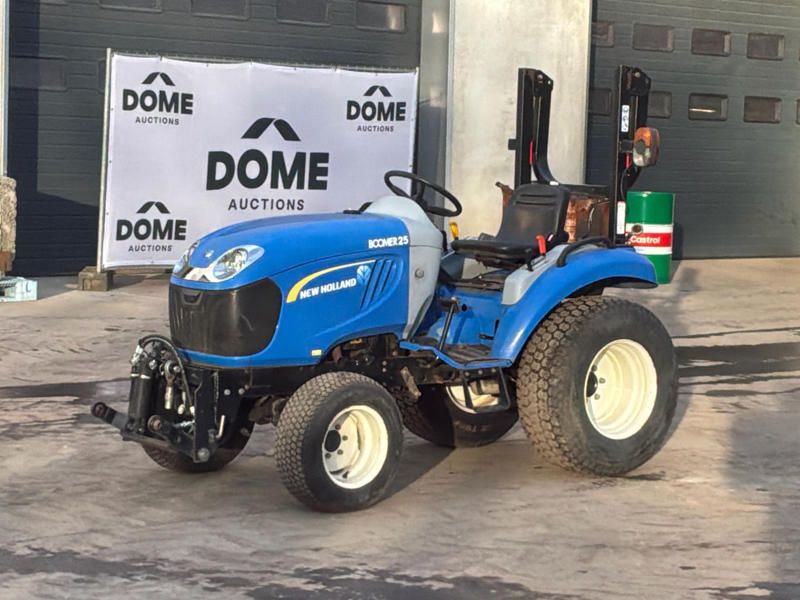 2013 New-Holland Boomer LA 25 Narrow-track tractor