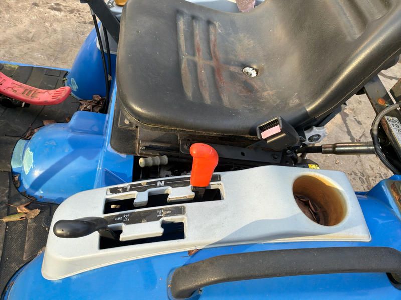 2013 New-Holland Boomer LA 25 Narrow-track tractor