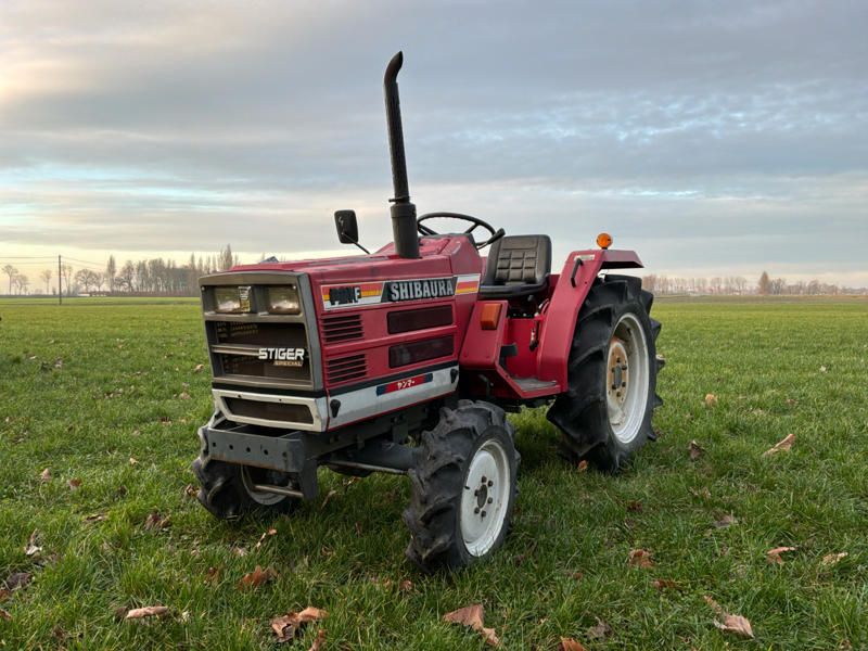 Shibaura P21F Mini-Traktor mit Allradantrieb