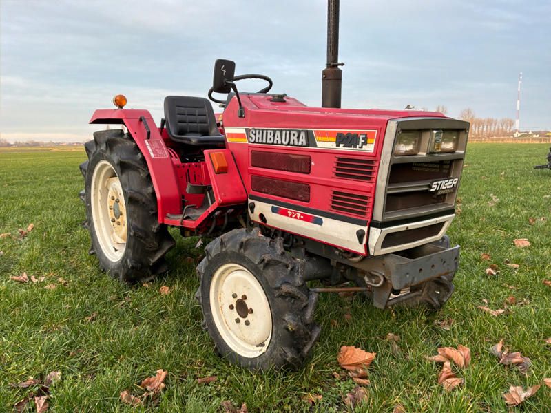 Shibaura P21F Mini-Traktor mit Allradantrieb