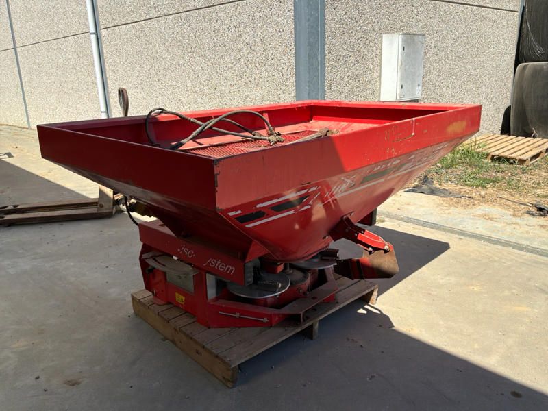 1994 Kuhn MUS 221 Getragener Dungstreuer