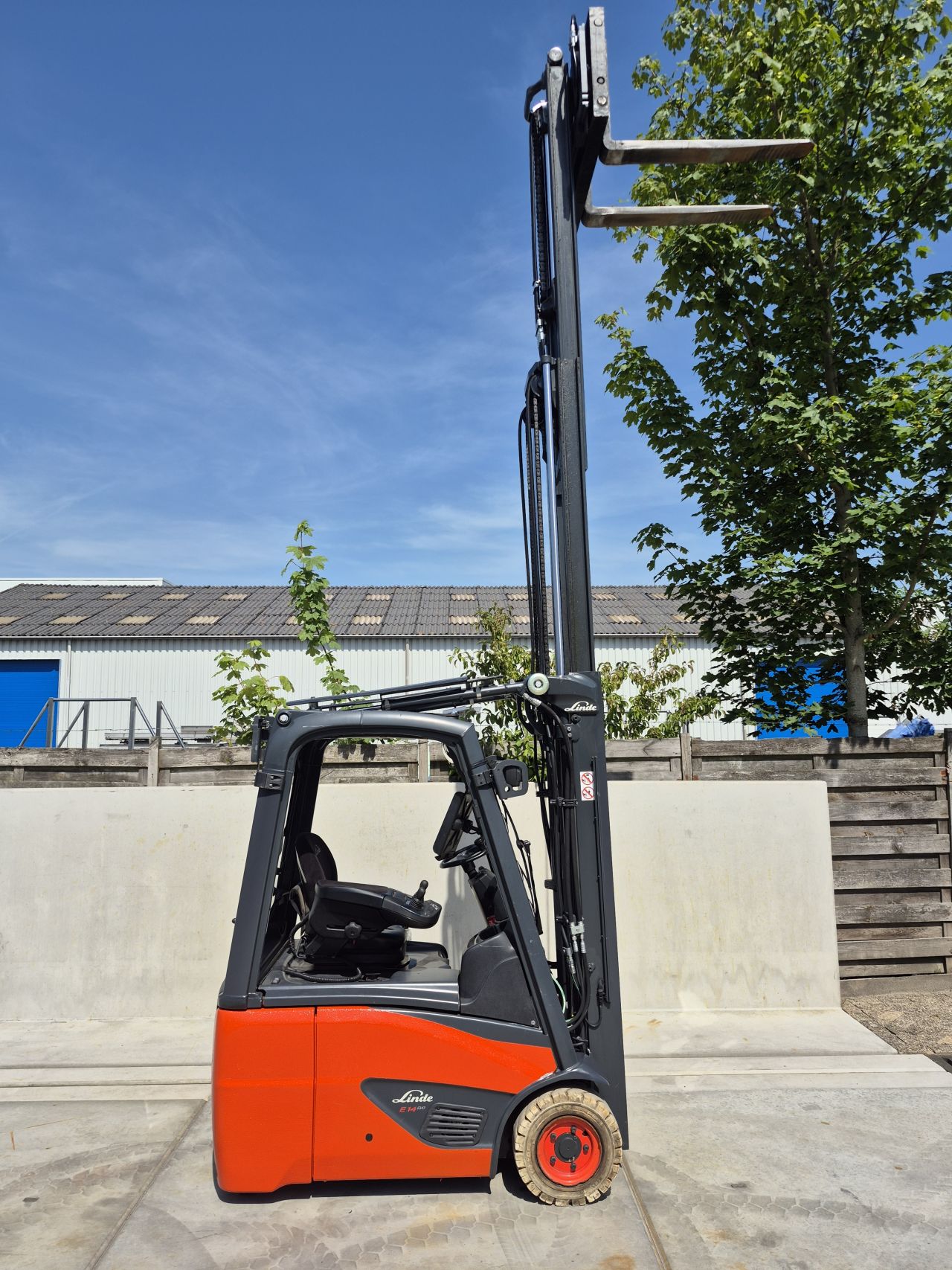 Linde E14-02 triplex sideshift vorkversteller bj 2019