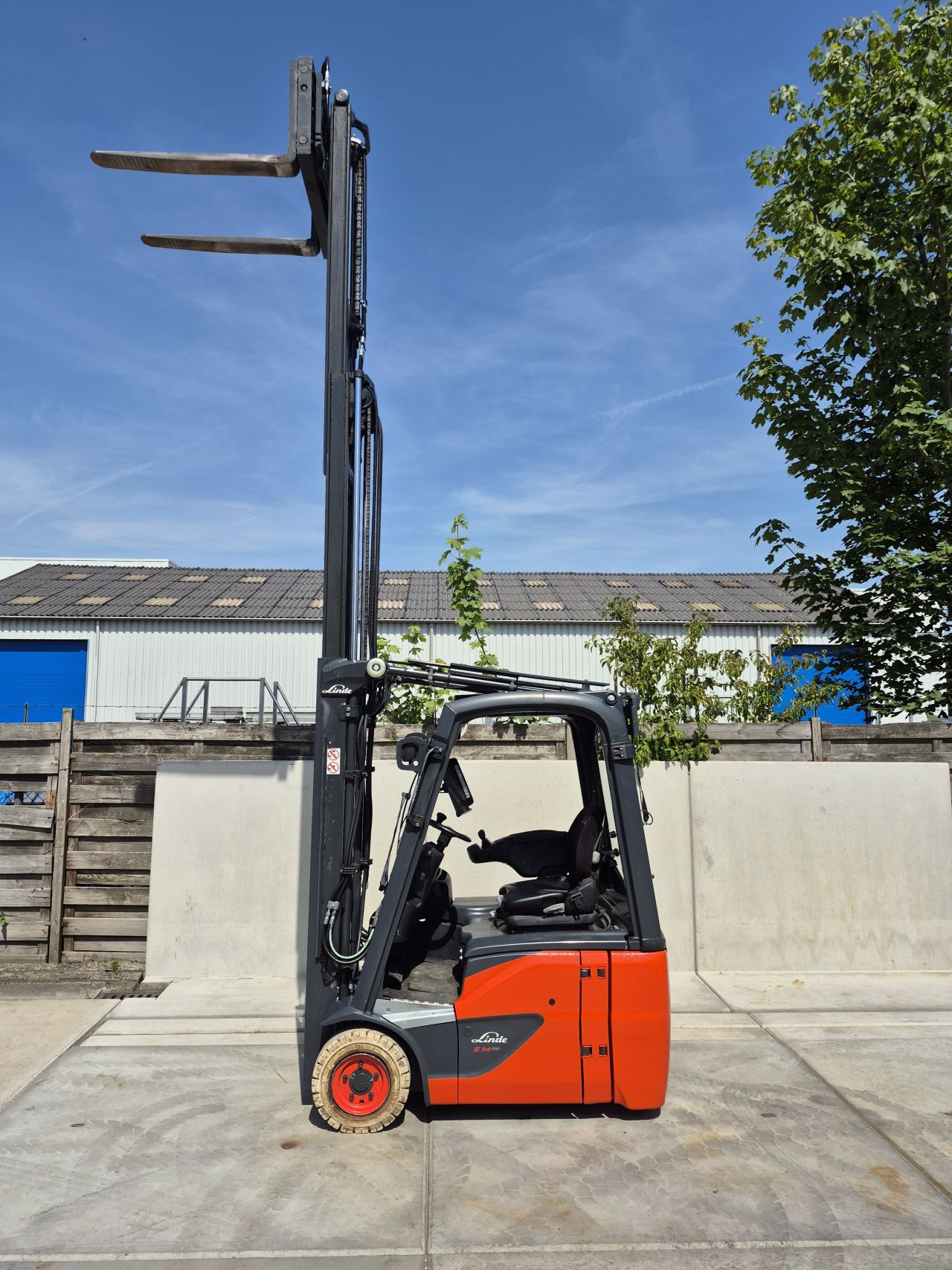 Linde E14-02 triplex sideshift vorkversteller bj 2019