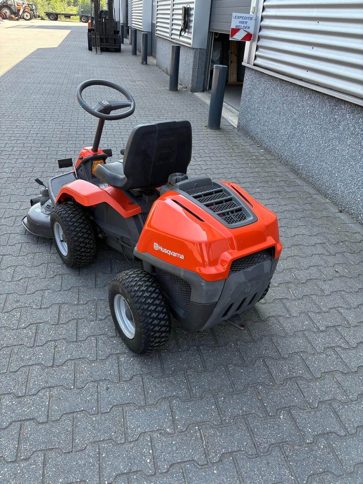 Husqvarna Rider R115C frontmaaier met 94cm combi maaidek