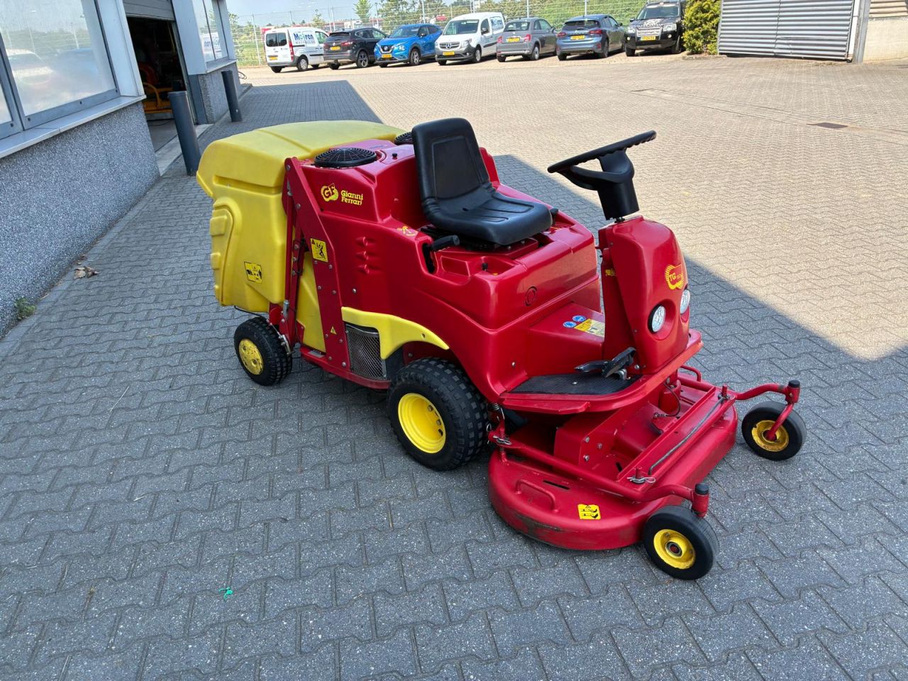 Gianni Ferrari TG TECH 18HP frontmaaier met opvang