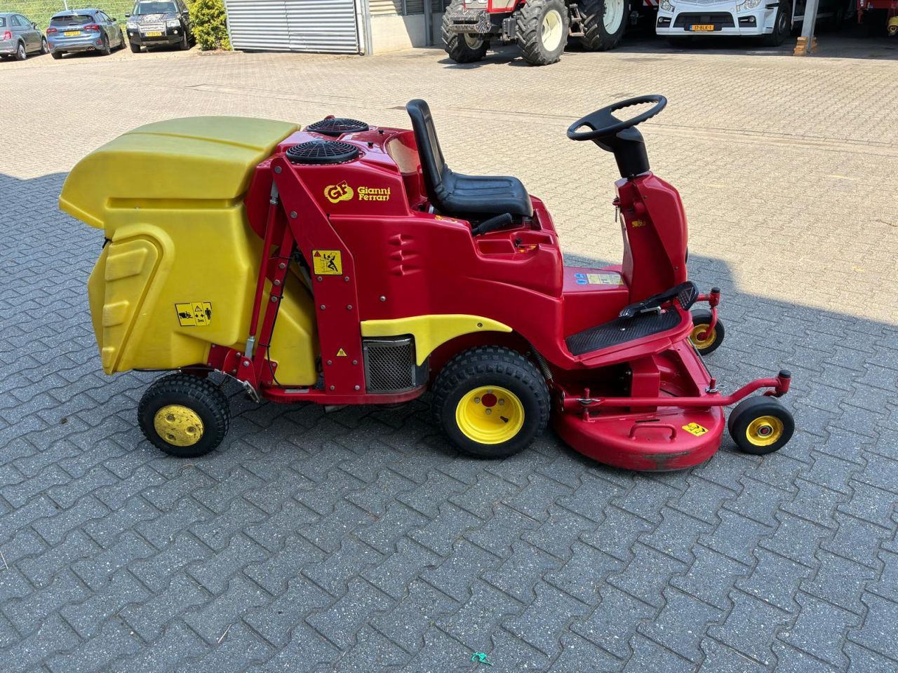Gianni Ferrari TG TECH 18HP frontmaaier met opvang