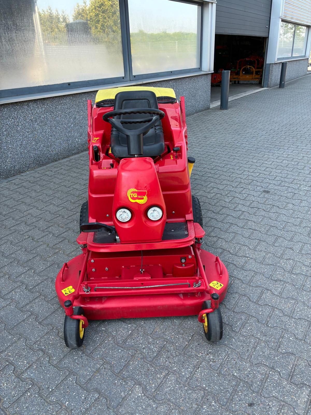 Gianni Ferrari TG TECH 18HP frontmaaier met opvang