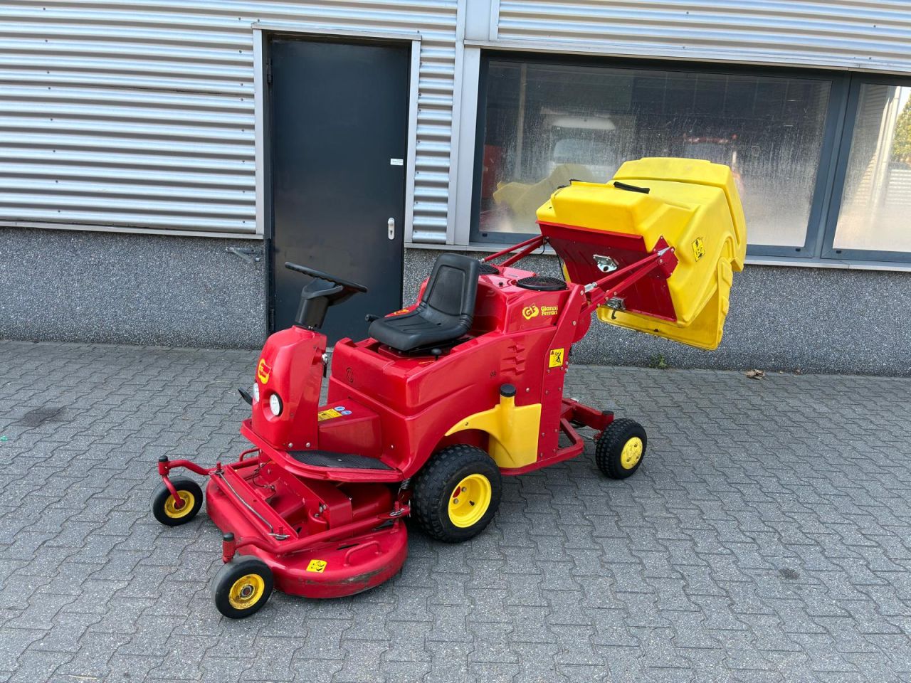 Gianni Ferrari TG TECH 18HP frontmaaier met opvang