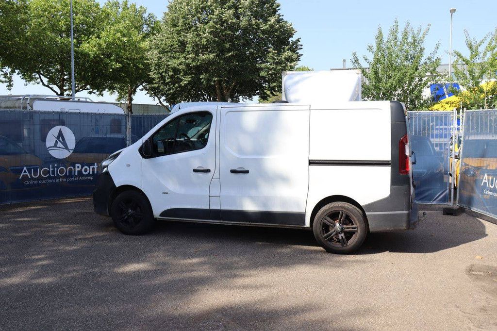 Bestelwagen Opel VIVARO-B Diesel 2016