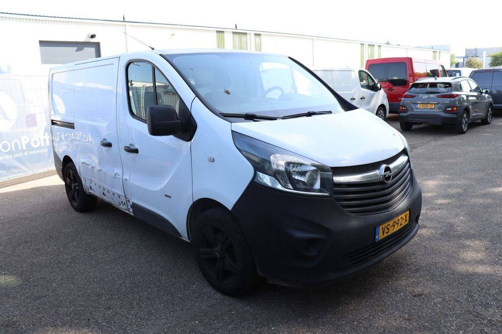 Bestelwagen Opel VIVARO-B Diesel 2016
